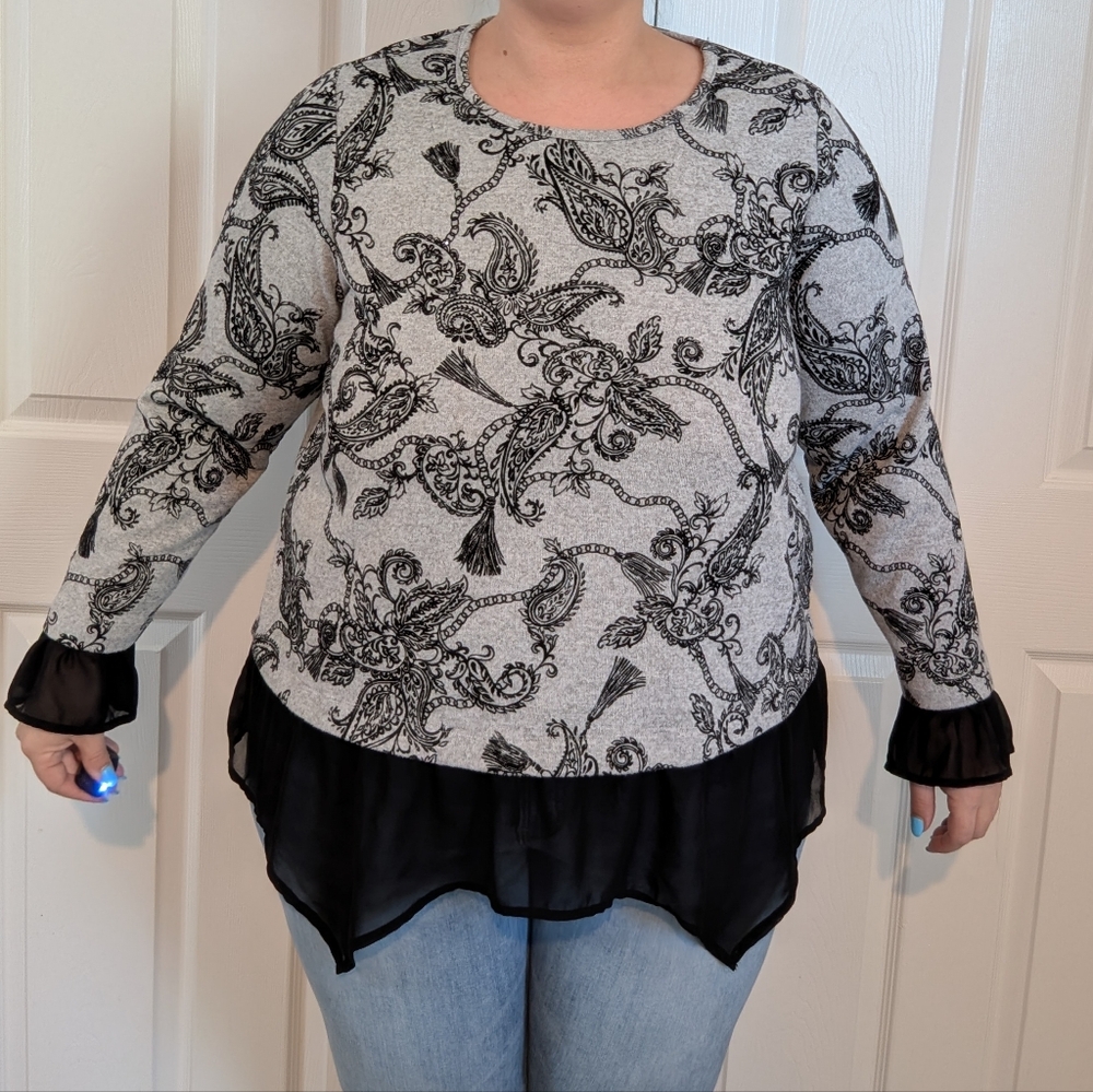 Elegant Black and Gray Paisley Women's Top